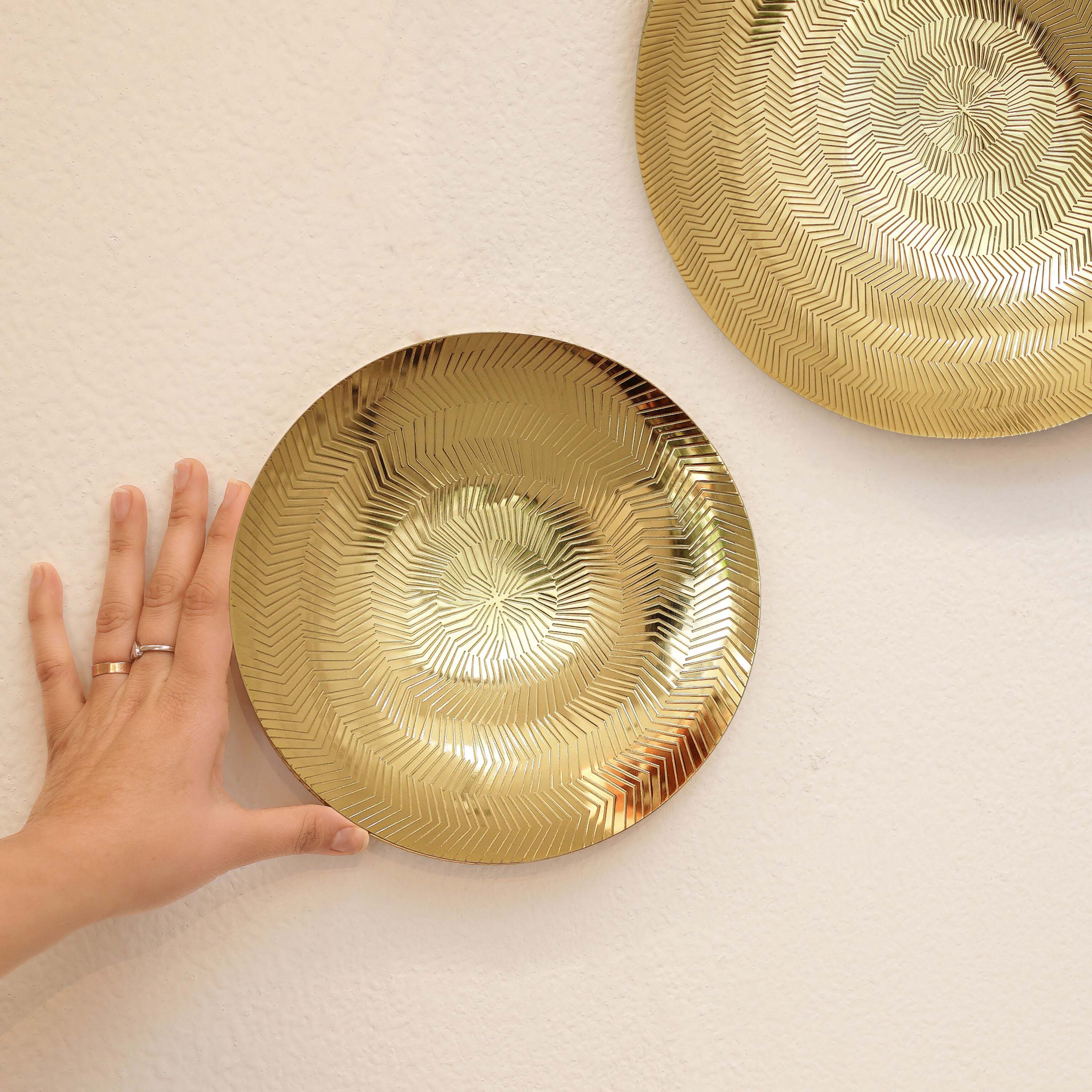 Golden Ripple Texture Wall Plates, Set