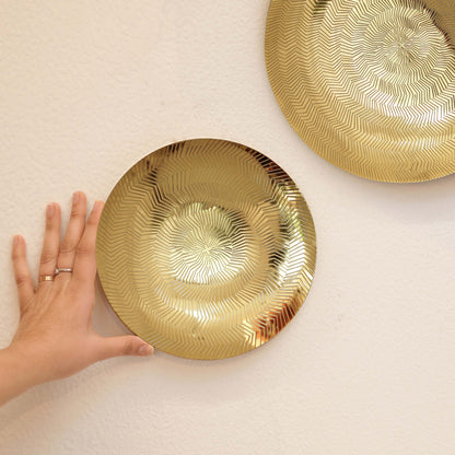 Golden Ripple Texture Wall Plates, Set
