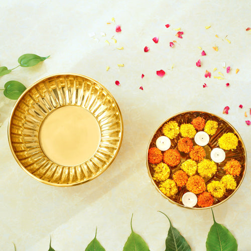Decorative urli bowl Diwali, Decor urli bowl, metal urli set, floating flower urli, Diwali Gift, Diwali Gifts, Golden Urli for Diwali decor, housewarming gifts
