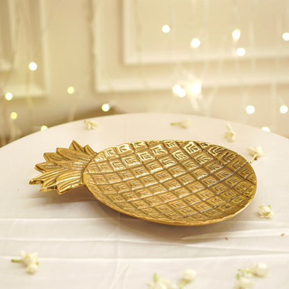 Metal decorative tray, Metal serving tray, Decorative metal platter, Gold