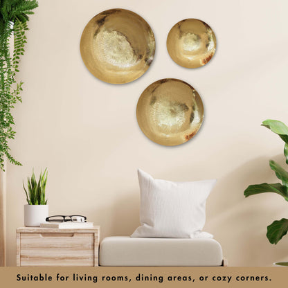 Golden Ripple Texture Wall Plates, Set