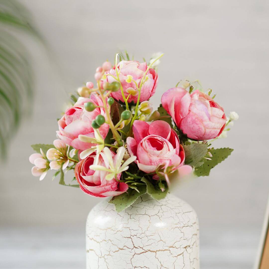 Crackled Flower vase with flower, White 