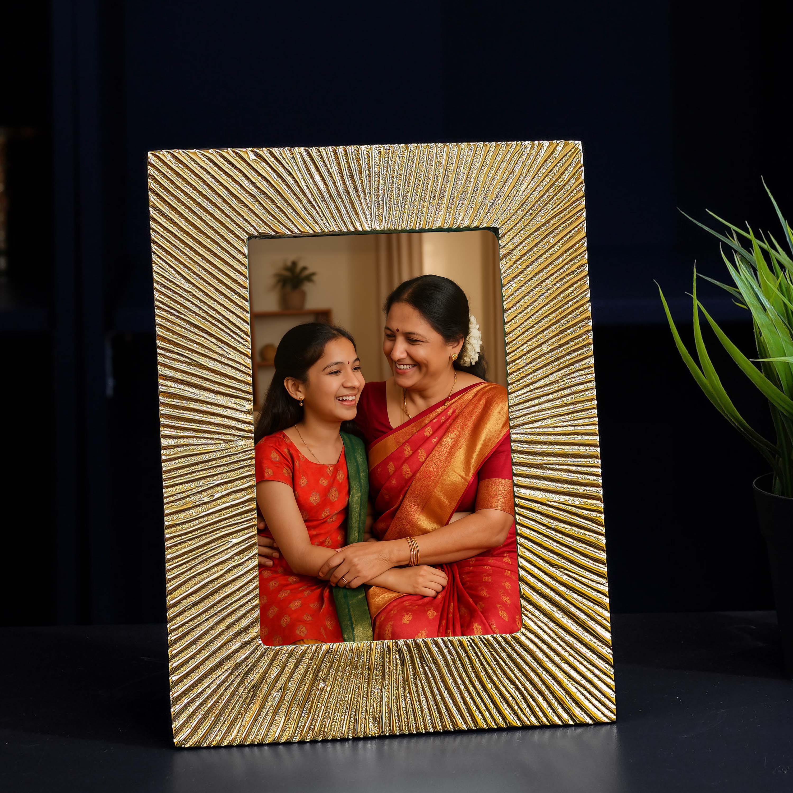 Metal Photo Frame, anniversary gifts, gift ideas, gifts for her