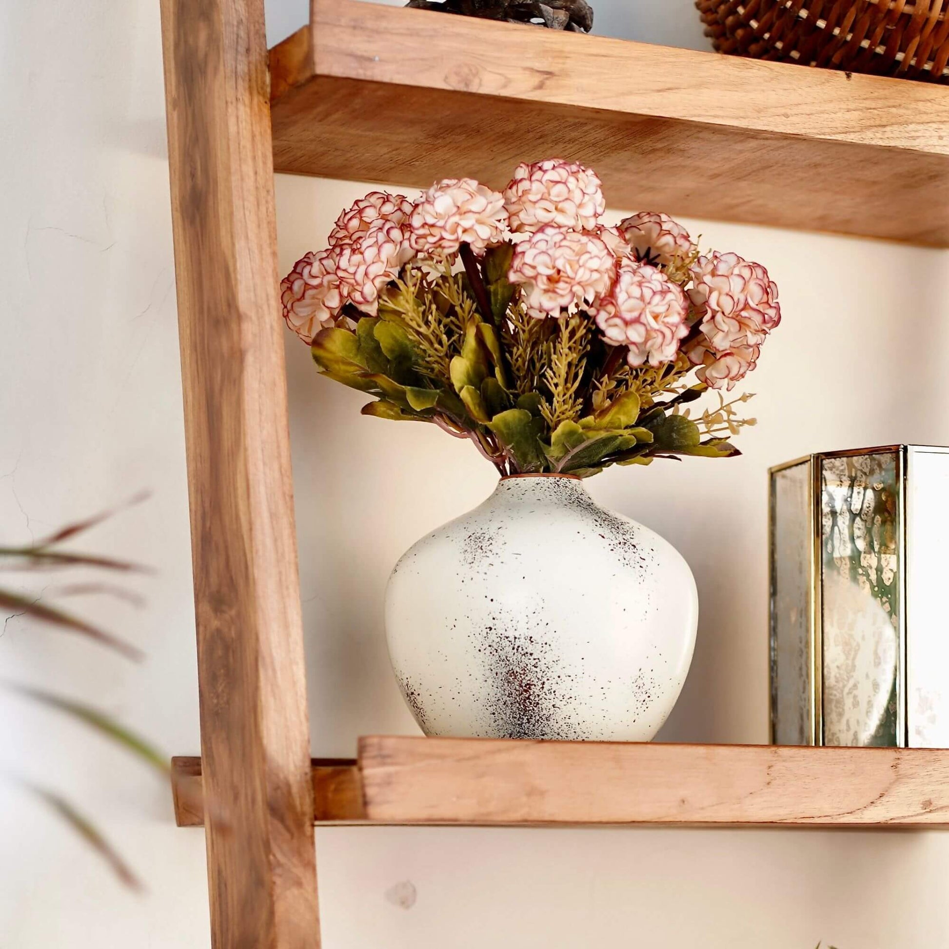 Metal Bud Flower Vase - Behoma