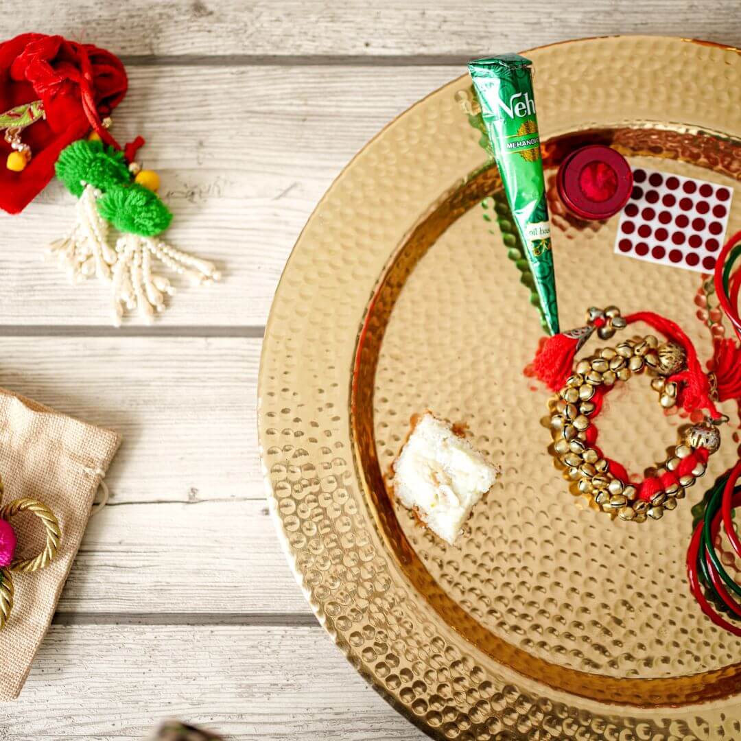 Metal Gold Platter, Decorative metal platter, Metal serving tray, Metal decorative tray