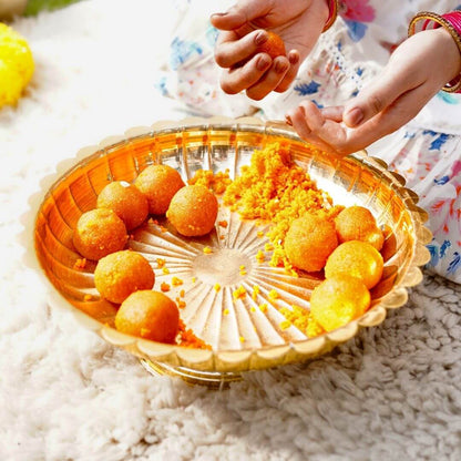 Metal Urli, Metal urli bowl, Traditional urli bowl, Floating flower urli