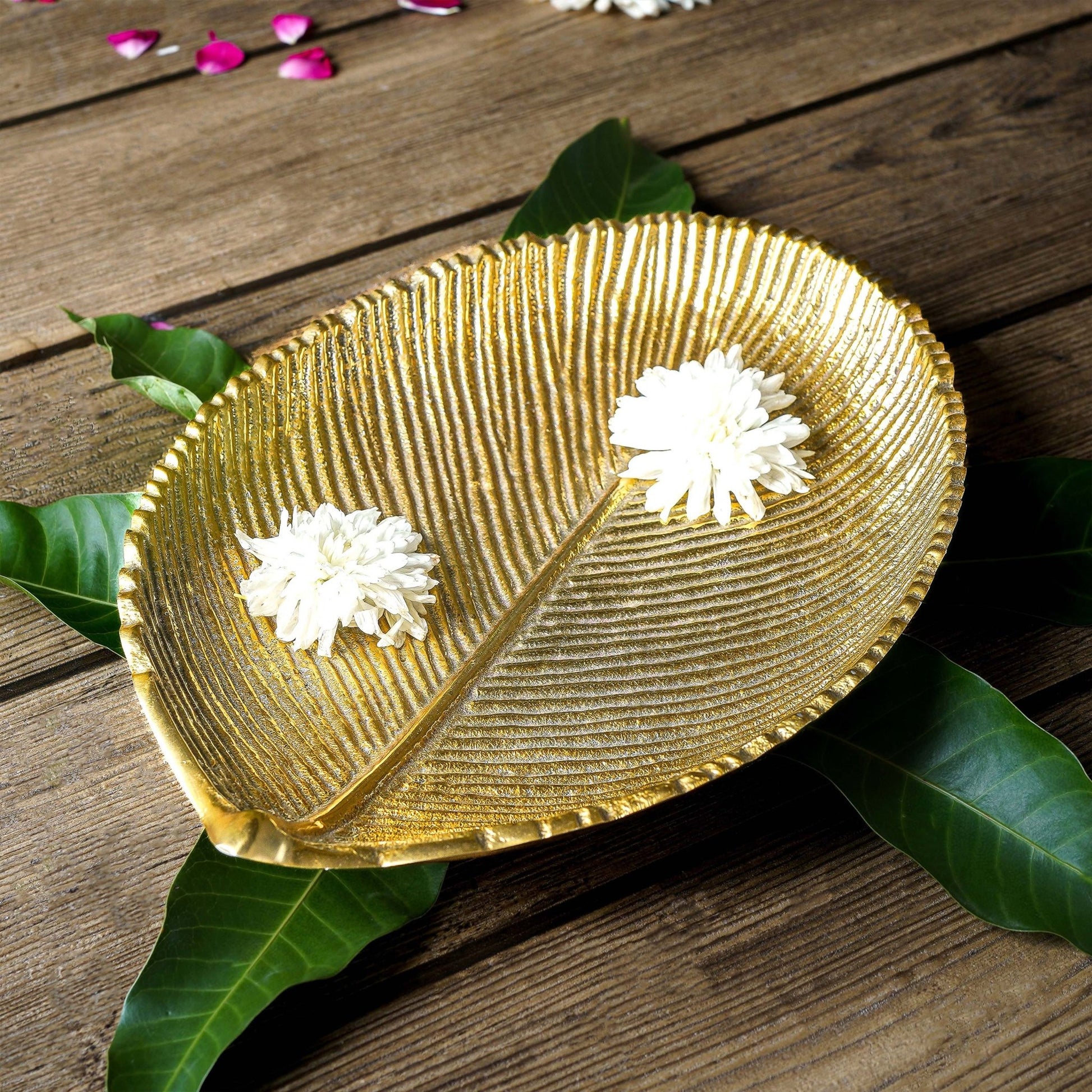 Metal decorative tray, Metal serving tray, Decorative metal platter, Large