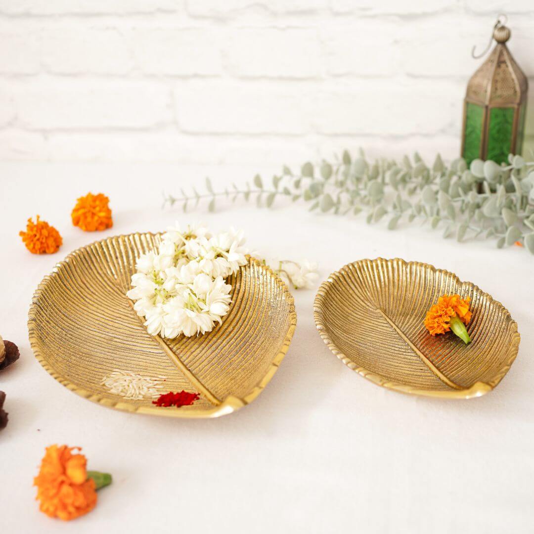 Metal decorative tray, Metal serving tray, Decorative metal platter