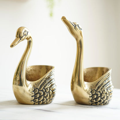 Metal Swan Pair, Birthday gift, Anniversary gift, Housewarming gift, Rakhi Gift