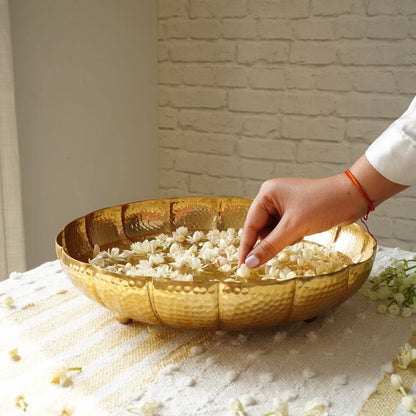 Metal Urli, Metal urli bowl, Traditional urli bowl, Floating flower urli