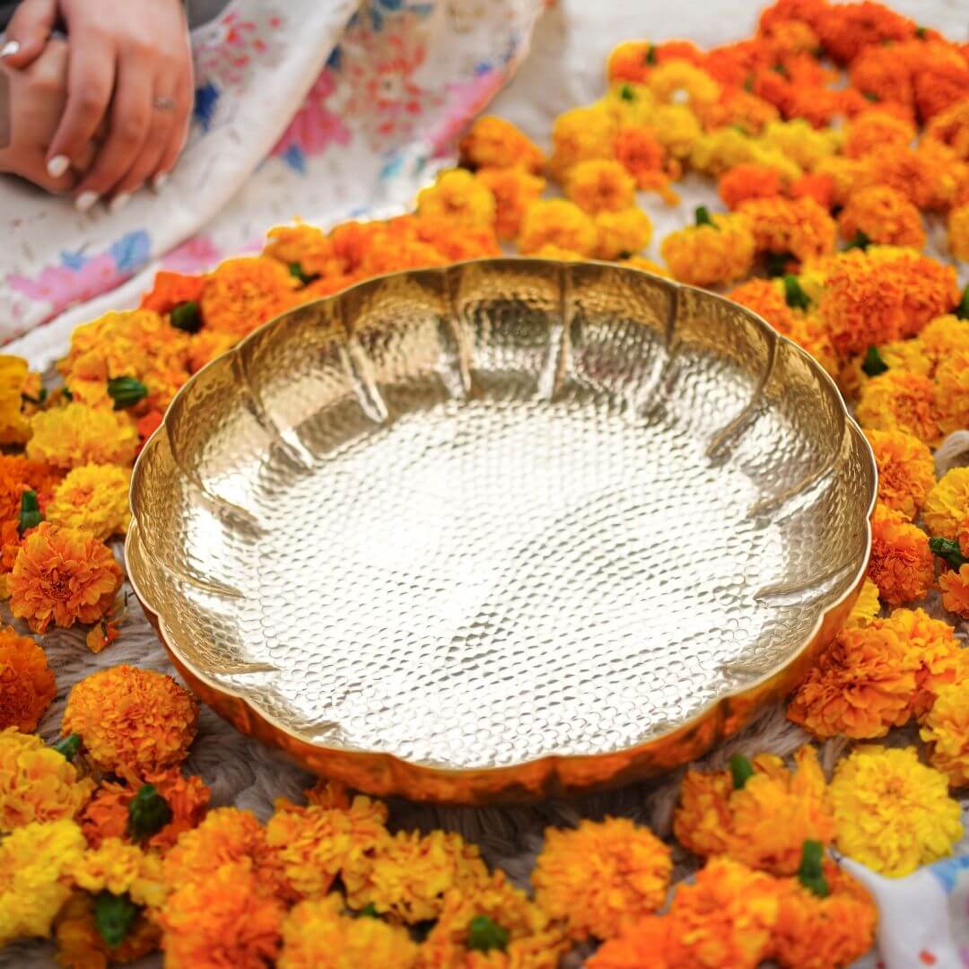 Metal Urli, Metal urli bowl, Traditional urli bowl, Floating flower urli