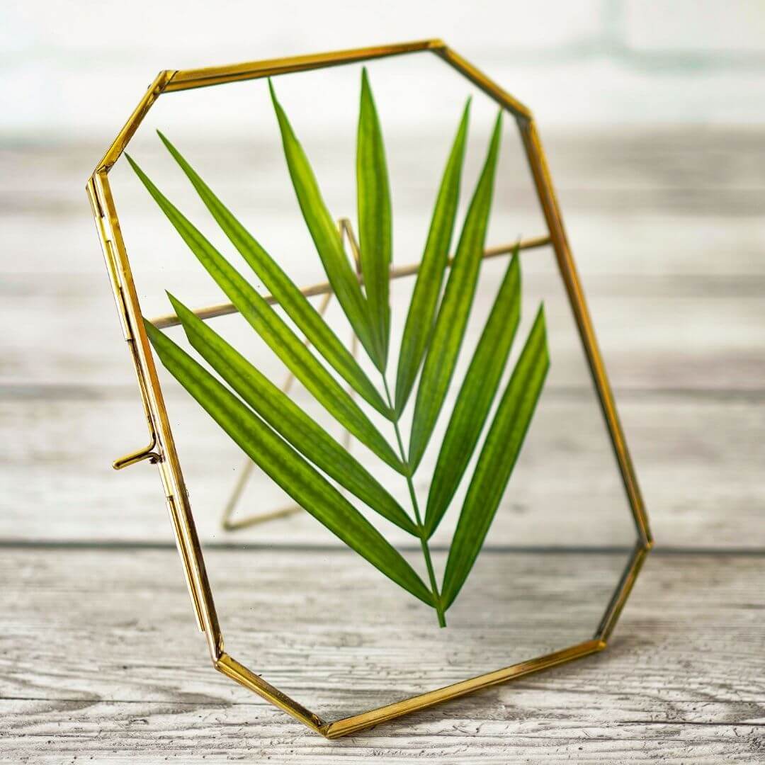 Floating frame, glass photo frame, wedding gifts, anniversary gifts, birthday gift, gift ideas