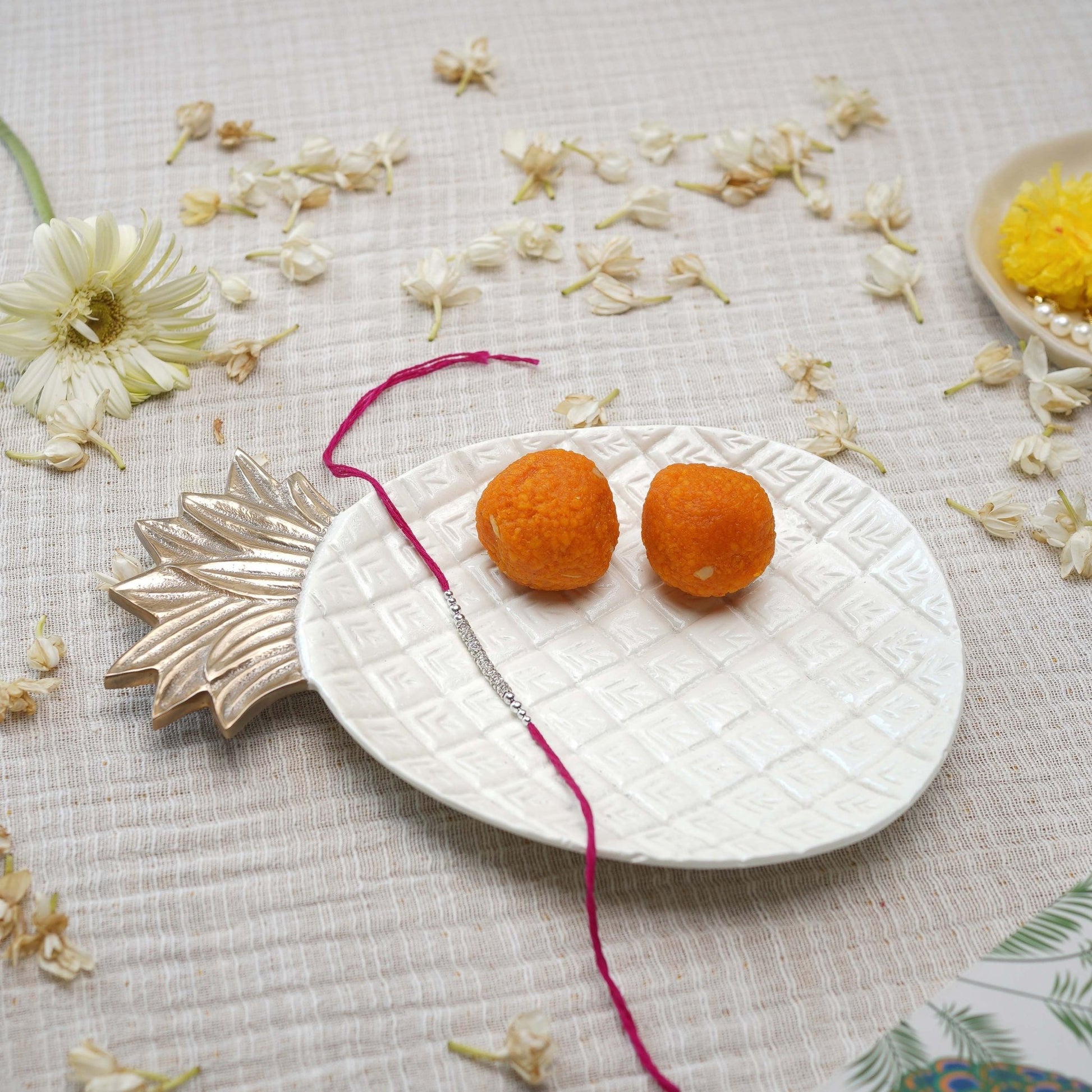 Metal decorative tray, Metal serving tray, Decorative metal platter, White